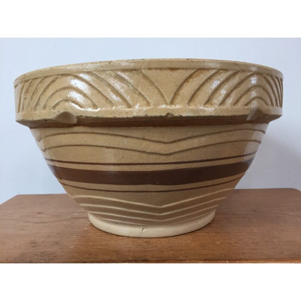 Vtg Antique USA 104 Yellow Ware Stoneware Art Deco Batter Mixing Bowl 11.75"w